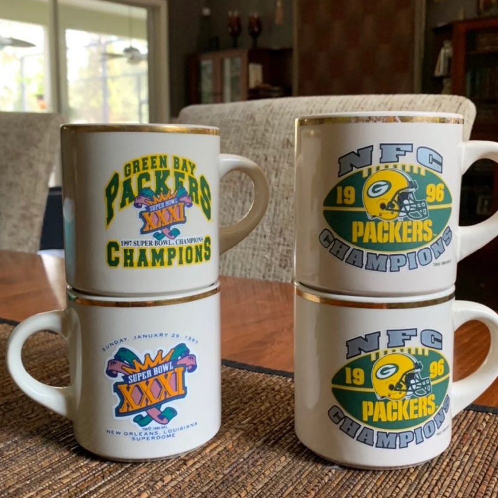 Vintage SuoerBowl Green Bay Champion Mugs